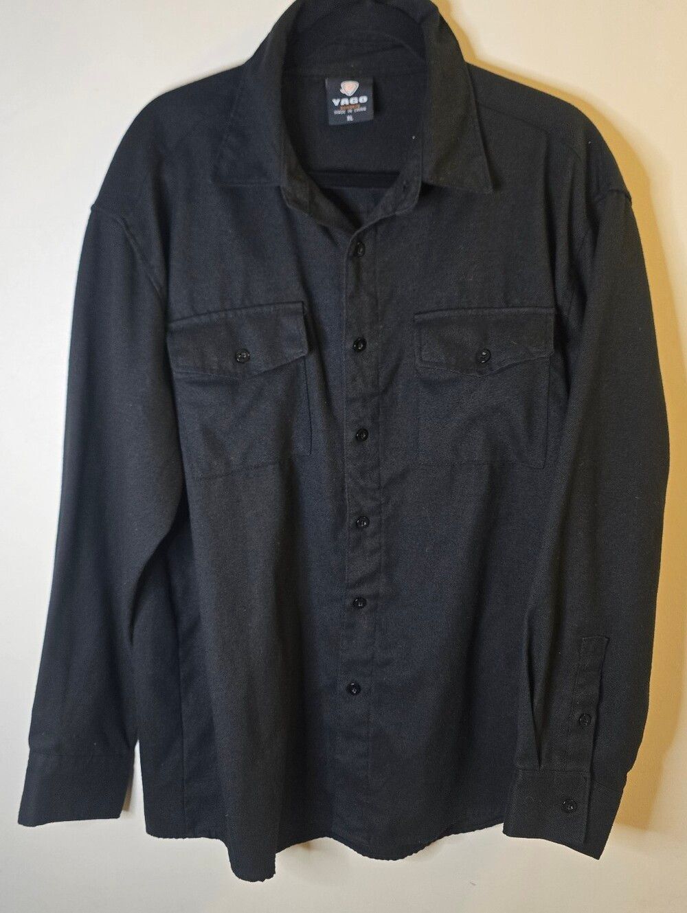 YAGO button down Mens Xl